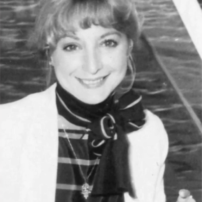 Cindy-Vanderbeek-2-thegem-gallery-metro